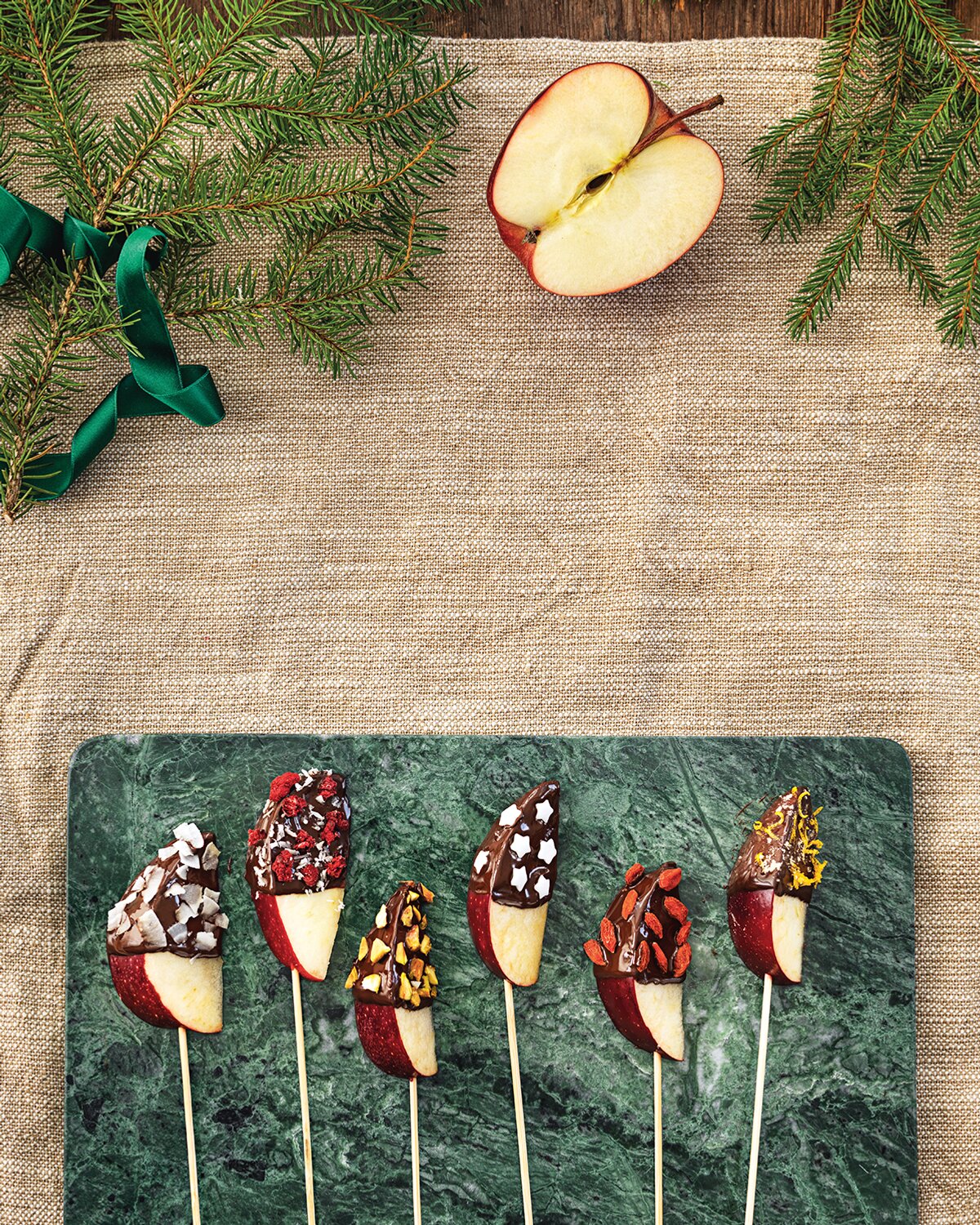 Vackra vintriga äppelklubbor