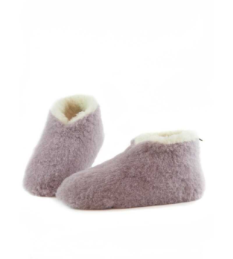 Slipper Skipers Lily